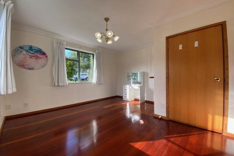 Photo of property in 21 Otakau Road, Milford, Auckland, 0620
