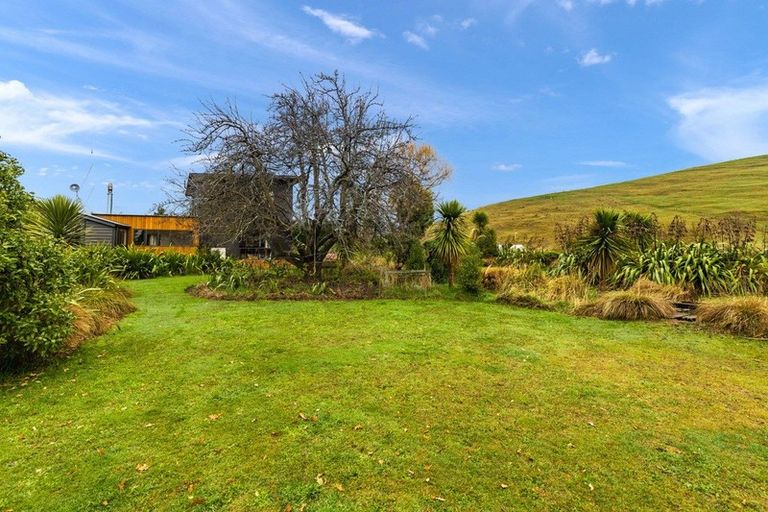 Photo of property in 863 Gebbies Pass Road, Teddington, Lyttelton, 8971