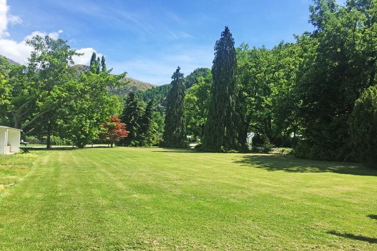 Photo of property in 65 Arrowtn-lke Hayes Road, Lake Hayes, Queenstown, 9371