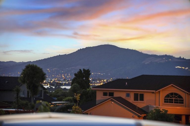 Photo of property in 15 Devoy Drive, Owhata, Rotorua, 3010