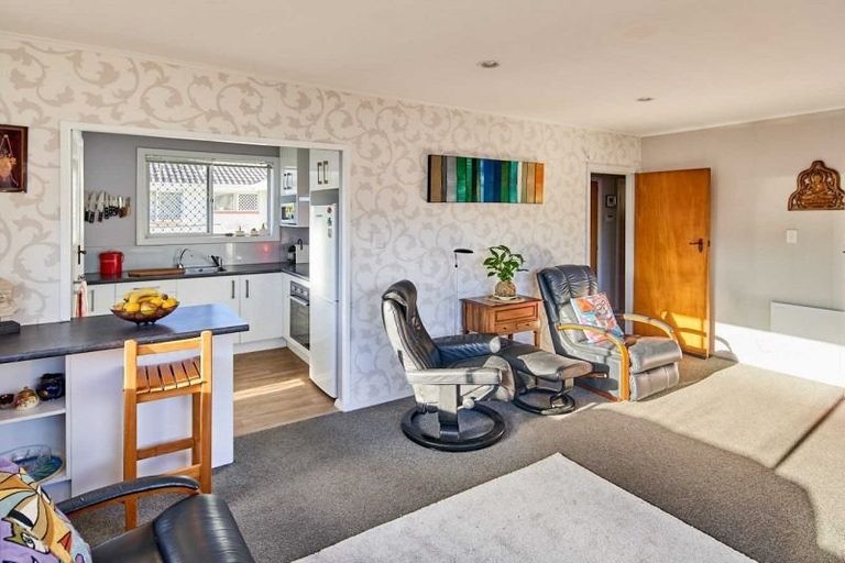 Photo of property in 1/24 Merton Street, Trentham, Upper Hutt, 5018