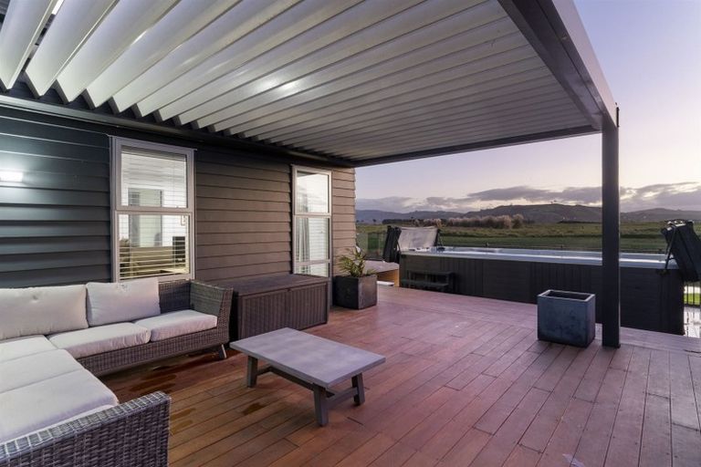 Photo of property in 3 Senecio Way, Papamoa Beach, Papamoa, 3118