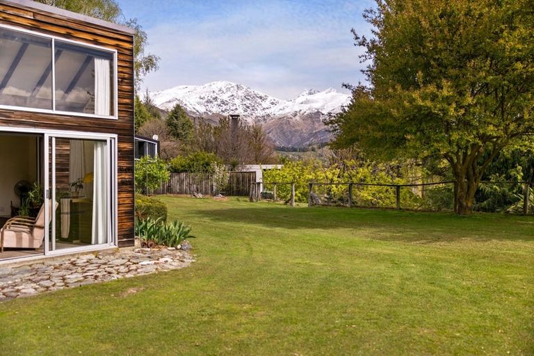 Photo of property in 259 Arrowtn-lke Hayes Road, Lake Hayes, 9371