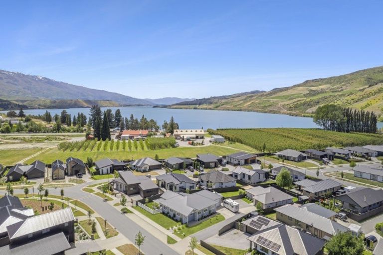 Photo of property in 9 Searle Drive, Cromwell, 9310