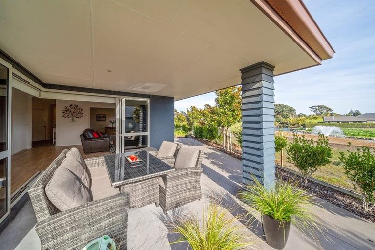 Photo of property in 53 Links Drive, Waiwhakaiho, New Plymouth, 4312