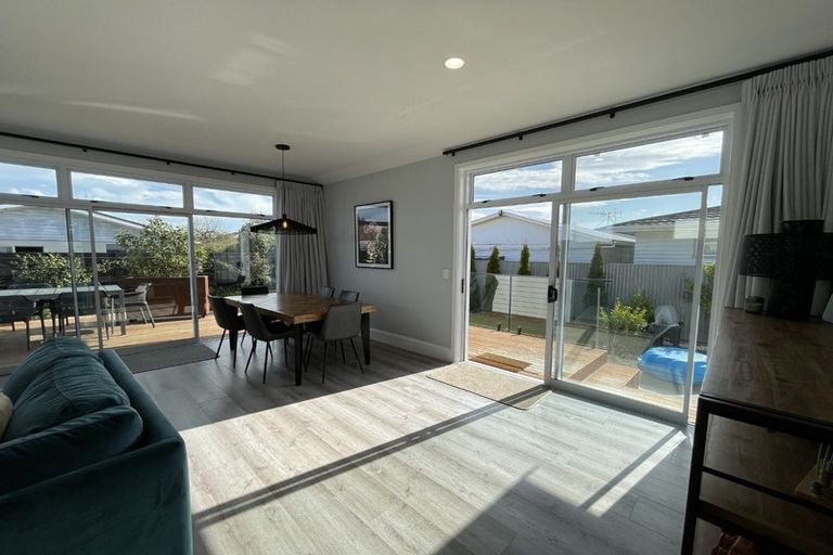 Photo of property in 22 Avenue Road, Greenmeadows, Napier, 4112