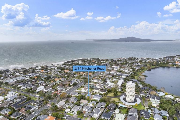 Photo of property in 1/94 Kitchener Road, Milford, Auckland, 0620