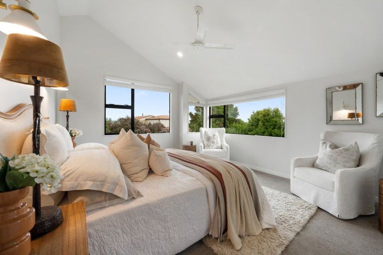 Photo of property in 37 Westerham Drive, Dannemora, Auckland, 2016