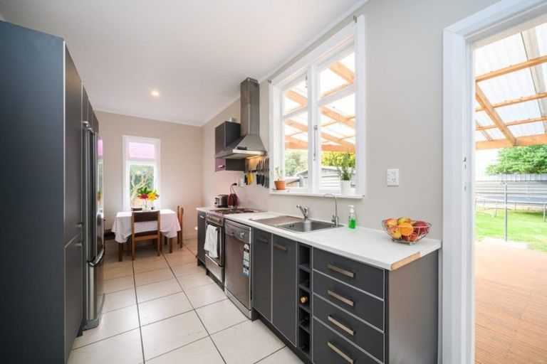 Photo of property in 510 Tremaine Avenue, Takaro, Palmerston North, 4410