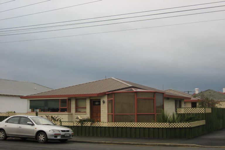 Photo of property in 77 Bay View Road, South Dunedin, Dunedin, 9012