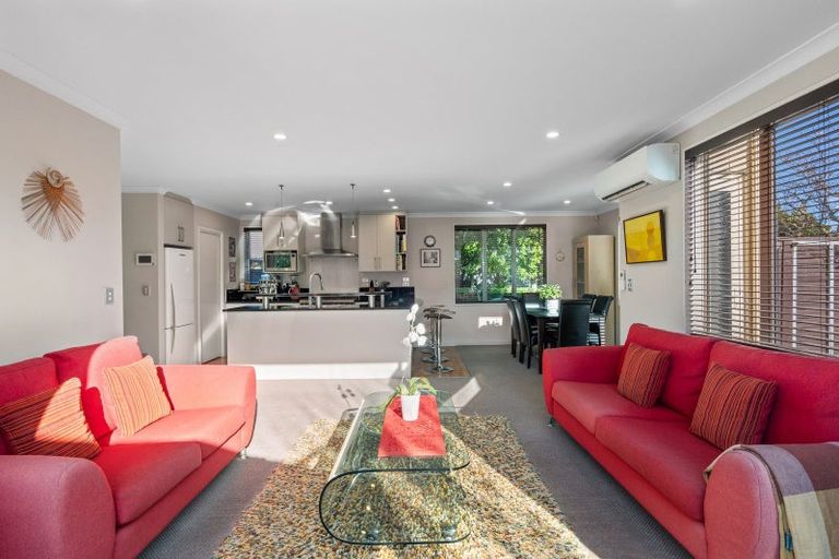 Photo of property in 17 Westpark Drive, Burnside, Christchurch, 8053