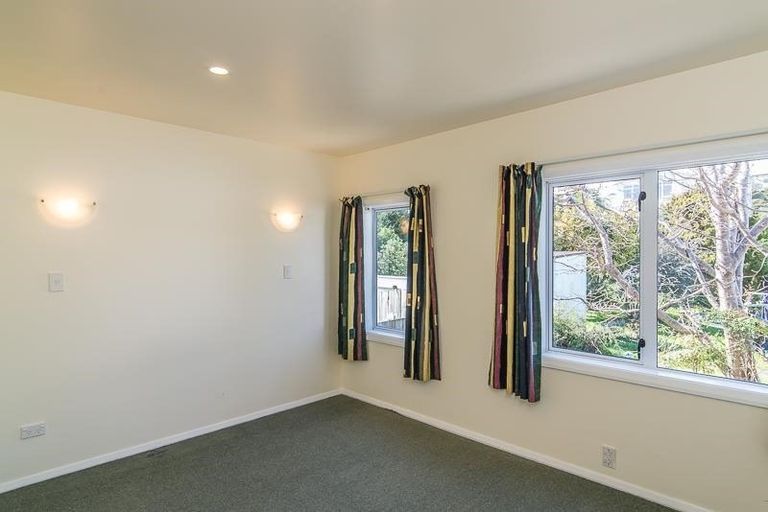 Photo of property in 4a Huia Road, Raumati Beach, Paraparaumu, 5032