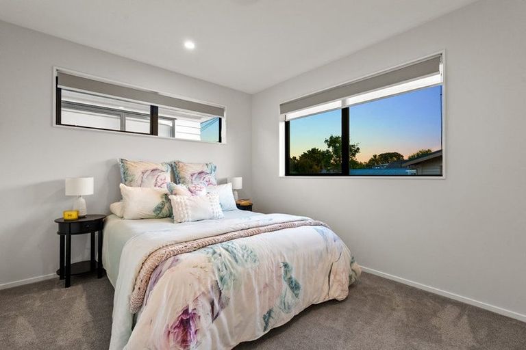 Photo of property in 112b Hutchinson Avenue, New Lynn, Auckland, 0600