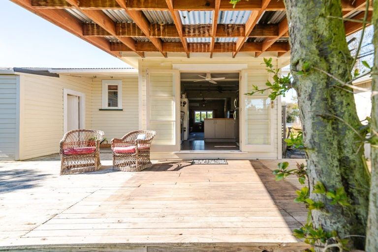 Photo of property in 39 Mcgreevy Street, Waipawa, 4210
