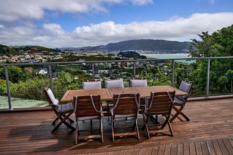 Photo of property in 68 Eskdale Road, Papakowhai, Porirua, 5024