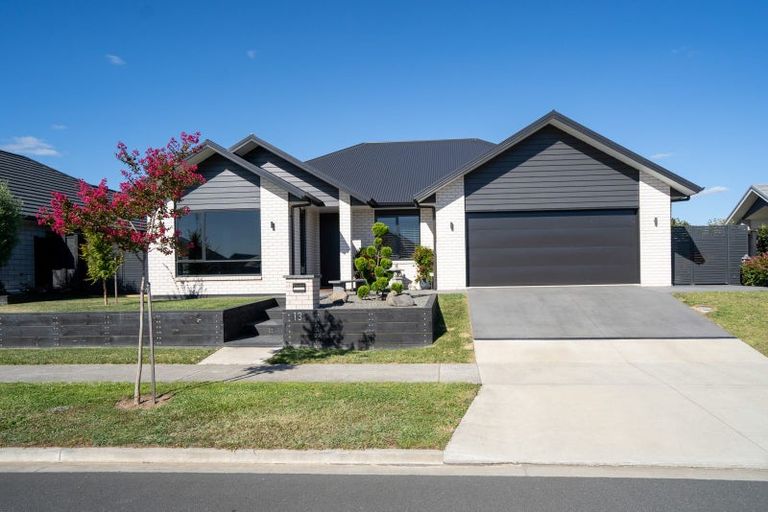 Photo of property in 13 Webber Street, Cambridge, 3434