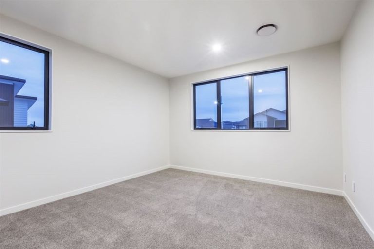 Photo of property in 6 Makura Road, Long Bay, Auckland, 0630