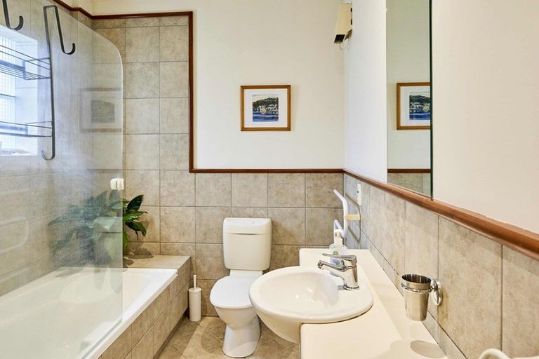 Photo of property in 10/37 Majoribanks Street, Mount Victoria, Wellington, 6011