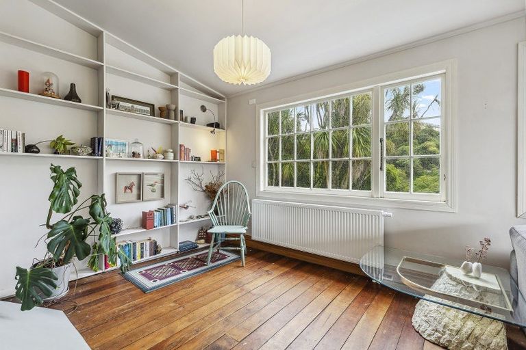 Photo of property in 27 Boundary Road, Kelburn, Wellington, 6012