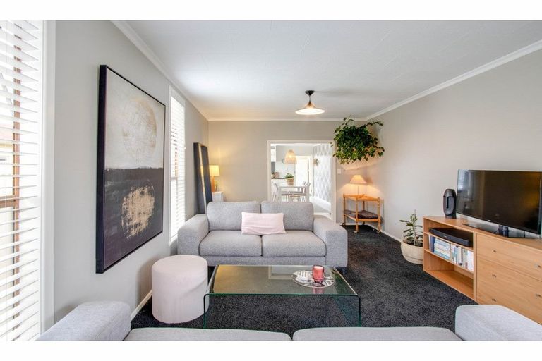 Photo of property in 504 Grove Road, Mayfair, Hastings, 4122