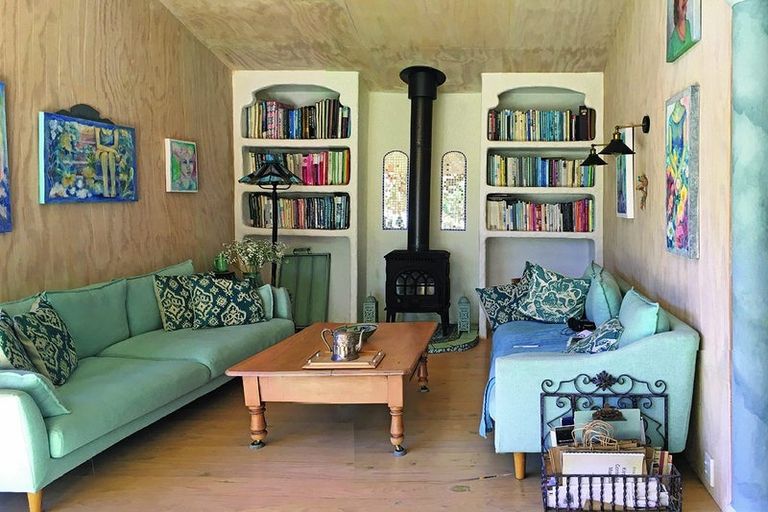 Photo of property in 76 Top Town Place, Coromandel, 3506