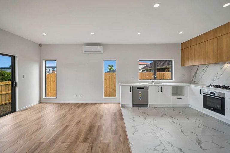 Photo of property in 24a Fernaig Street, Papakura, 2110