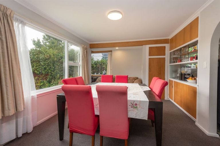 Photo of property in 37 Kent Lodge Avenue, Avonhead, Christchurch, 8042