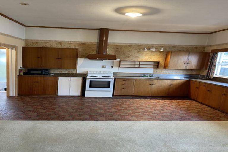 Photo of property in 20 Swinburn Street, Dannevirke, 4930