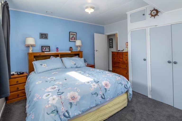 Photo of property in 11 Madden Place, Solway, Masterton, 5810