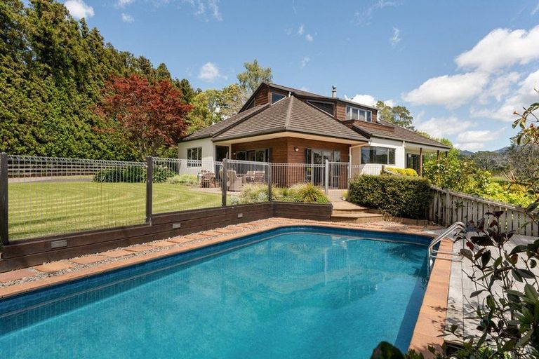 Photo of property in 42 Walker Road West, Aongatete, 3178