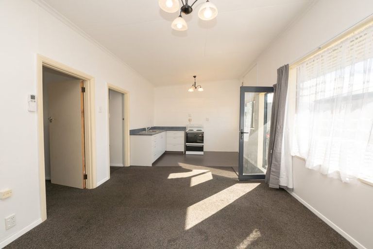Photo of property in 28c Hargest Crescent, Saint Kilda, Dunedin, 9012