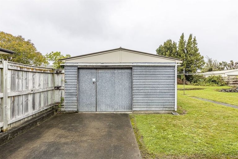 Photo of property in 12 Antrim Place, Hokowhitu, Palmerston North, 4410