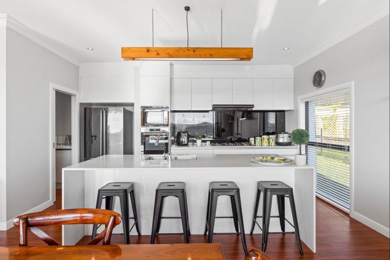 Photo of property in 7 Boutique Way, Orewa, 0931