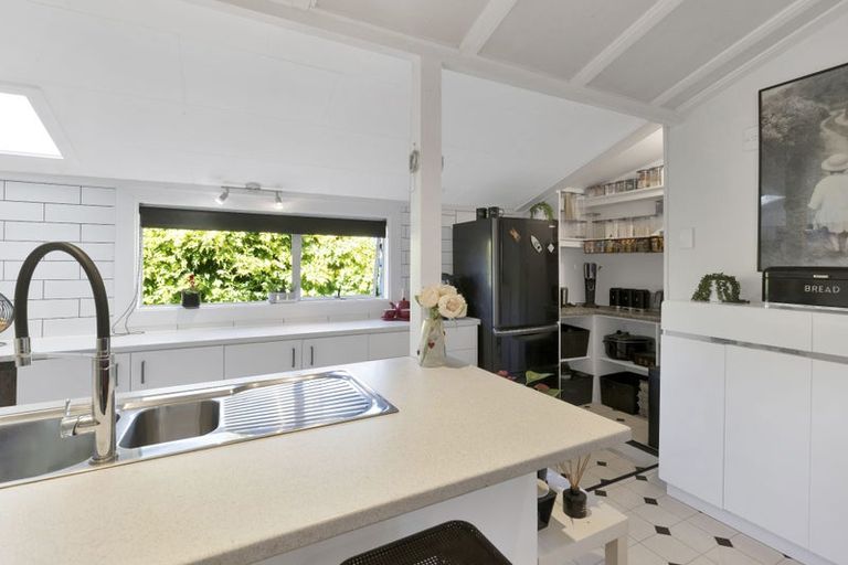 Photo of property in 47 Kings Avenue, Waikuku Beach, 7402