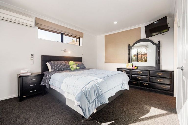 Photo of property in 1042a Heaphy Terrace, Fairfield, Hamilton, 3214