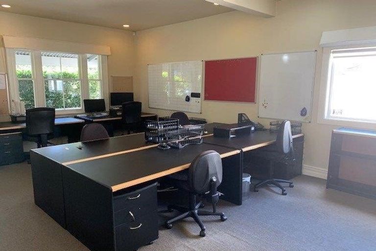 Photo of property in 19 Richmond Road, Brixton, New Plymouth, 4373