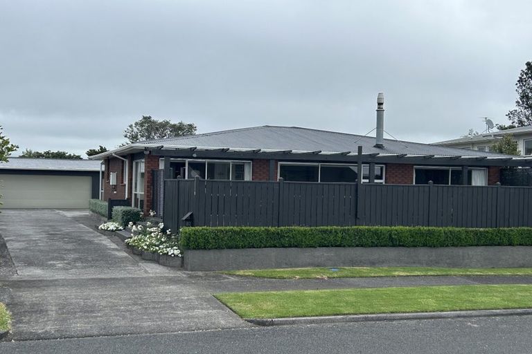 Photo of property in 23 Truby King Street, Merrilands, New Plymouth, 4312