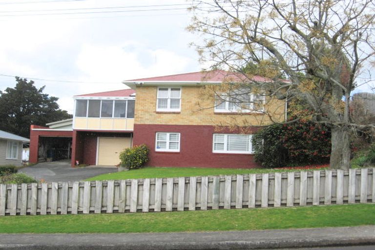 Photo of property in 14 Cambridge Street, Te Kamo, Whangarei, 0112
