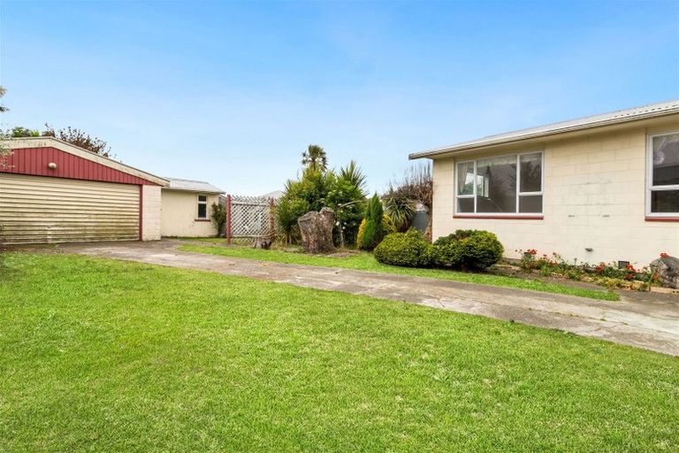 Photo of property in 35 Bermuda Drive, Hornby, Christchurch, 8042