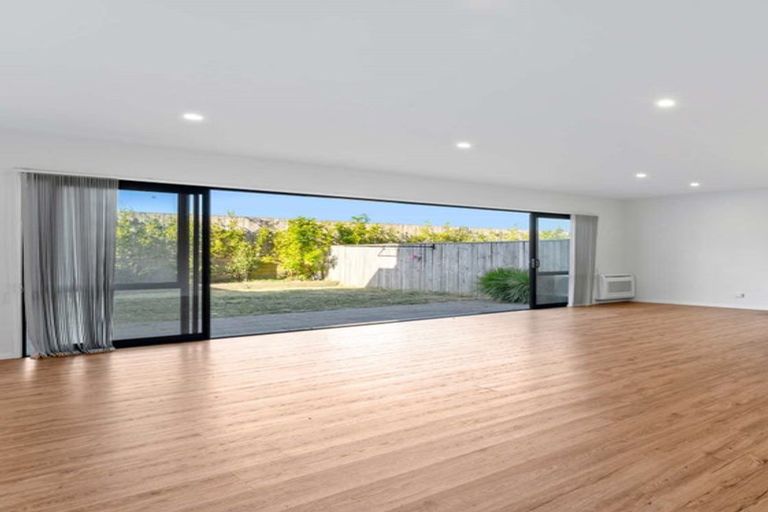 Photo of property in 63 Hayfield Way, Karaka, Papakura, 2113