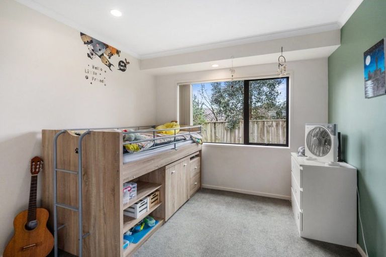 Photo of property in 60 Cabeleigh Drive, Helensville, 0800