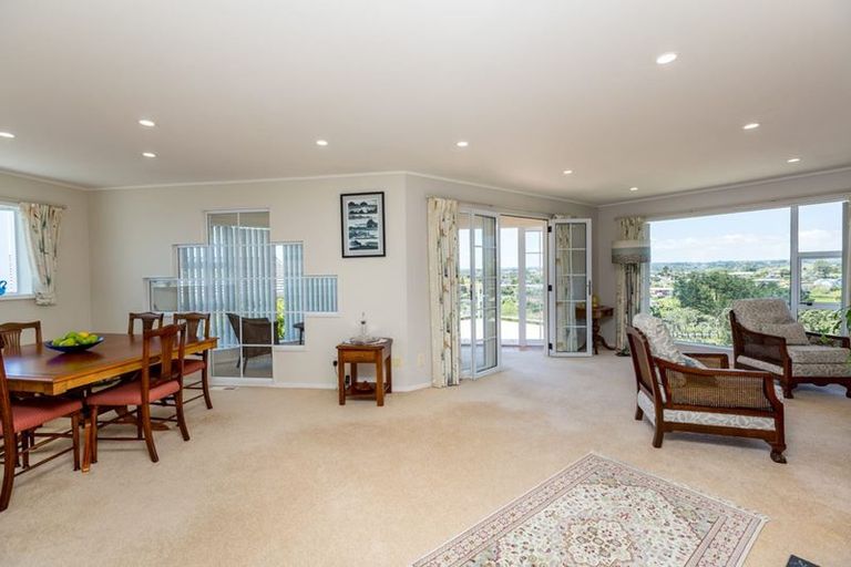 Photo of property in 6 Scott Street, Moturoa, New Plymouth, 4310