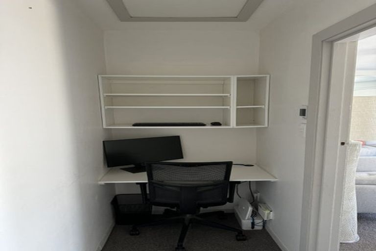 Photo of property in 2/32 Mona Vale Avenue, Riccarton, Christchurch, 8011