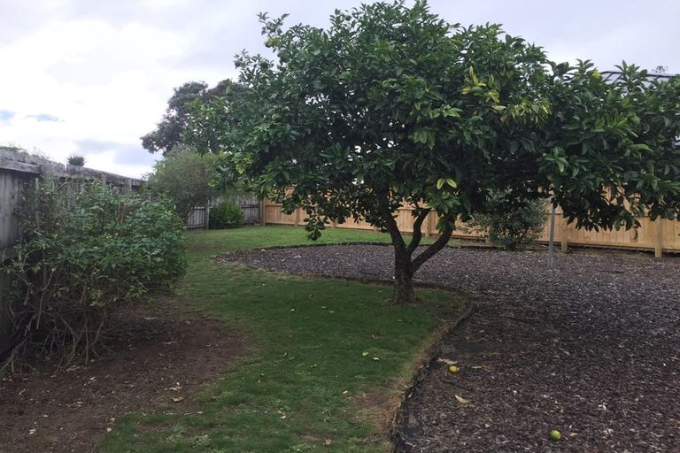 Photo of property in 1/47 Wellington Street, Howick, Auckland, 2014