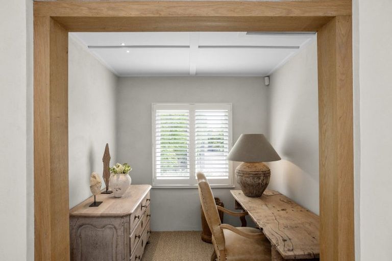 Photo of property in 98 Te Mata Road, Havelock North, 4130