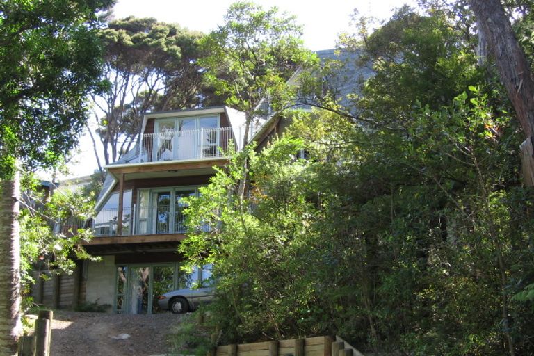 Photo of property in 102 Hadfield Street, Beach Haven, Auckland, 0626