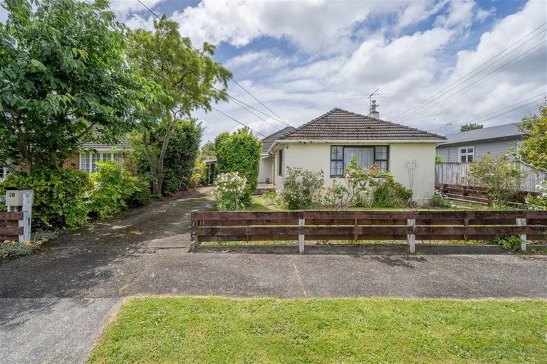 Photo of property in 21 Melrose Street, Wallaceville, Upper Hutt, 5018