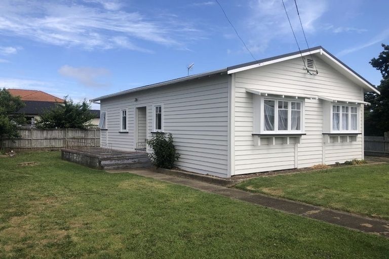 Photo of property in 11 Harris Road, Mount Wellington, Auckland, 1051