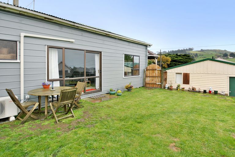 Photo of property in 2a Neill Street, Green Island, Dunedin, 9018