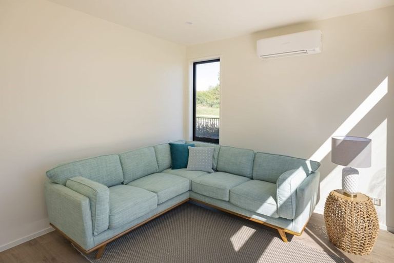 Photo of property in 30 Ngakoro Road, Karaka, Papakura, 2113